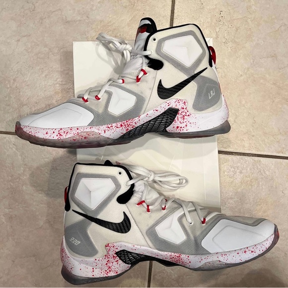 Nike Lebron 13 Friday The 13th Mens Sneakers - Picture 2 of 9